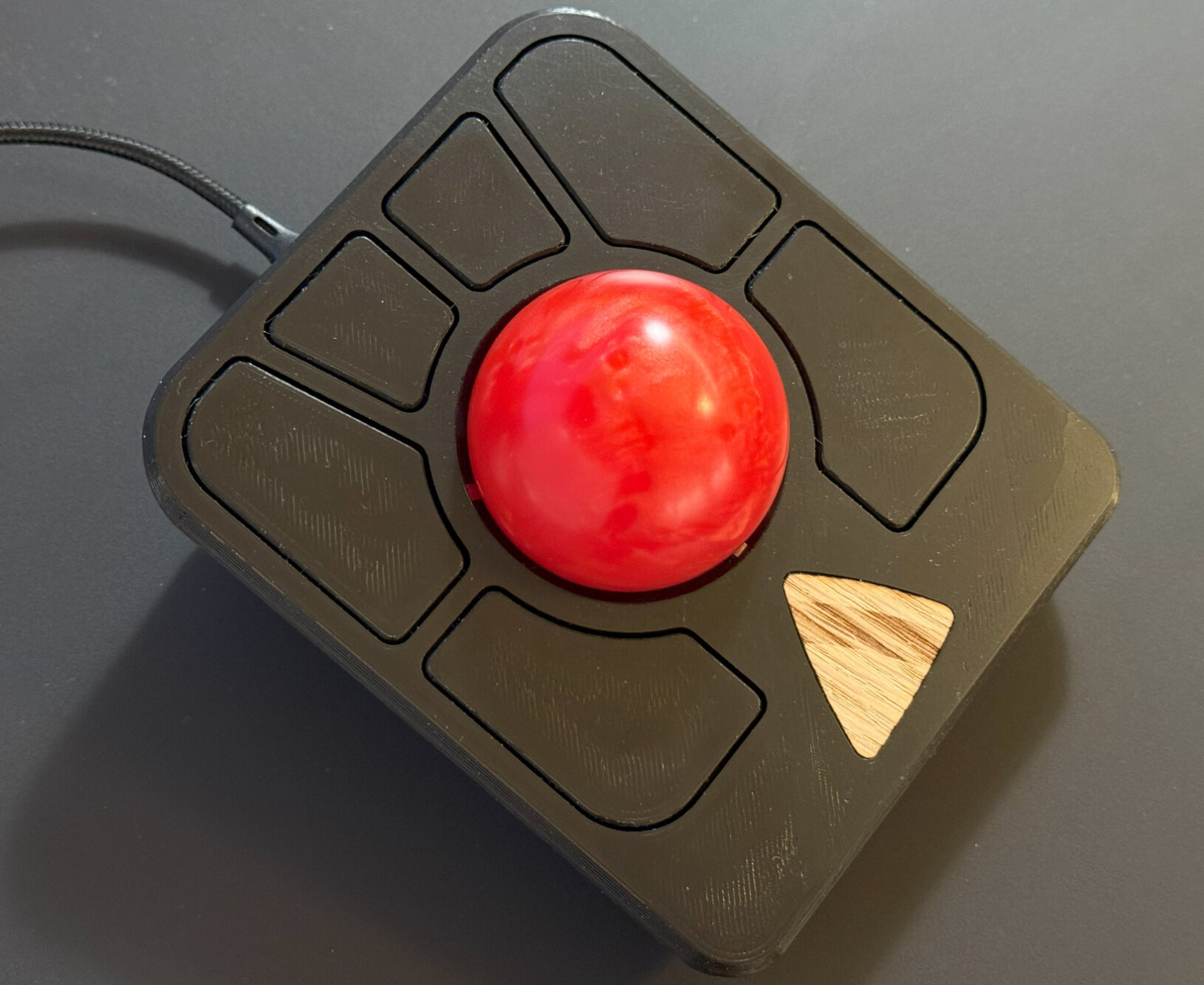 Ploopy Adept - Ergonomic Trackball With Hyperscrolling