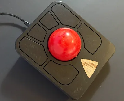 Ploopy Adept - Ergonomic Trackball With Hyperscrolling