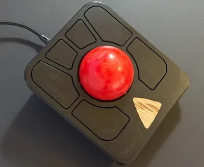 Ploopy Adept - Ergonomic Trackball With Hyperscrolling
